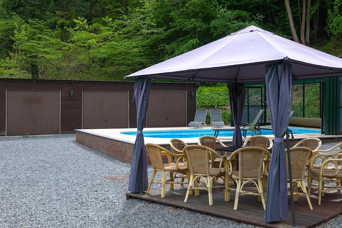 Auberge De La Lesse Celles  Ngoại thất bức ảnh