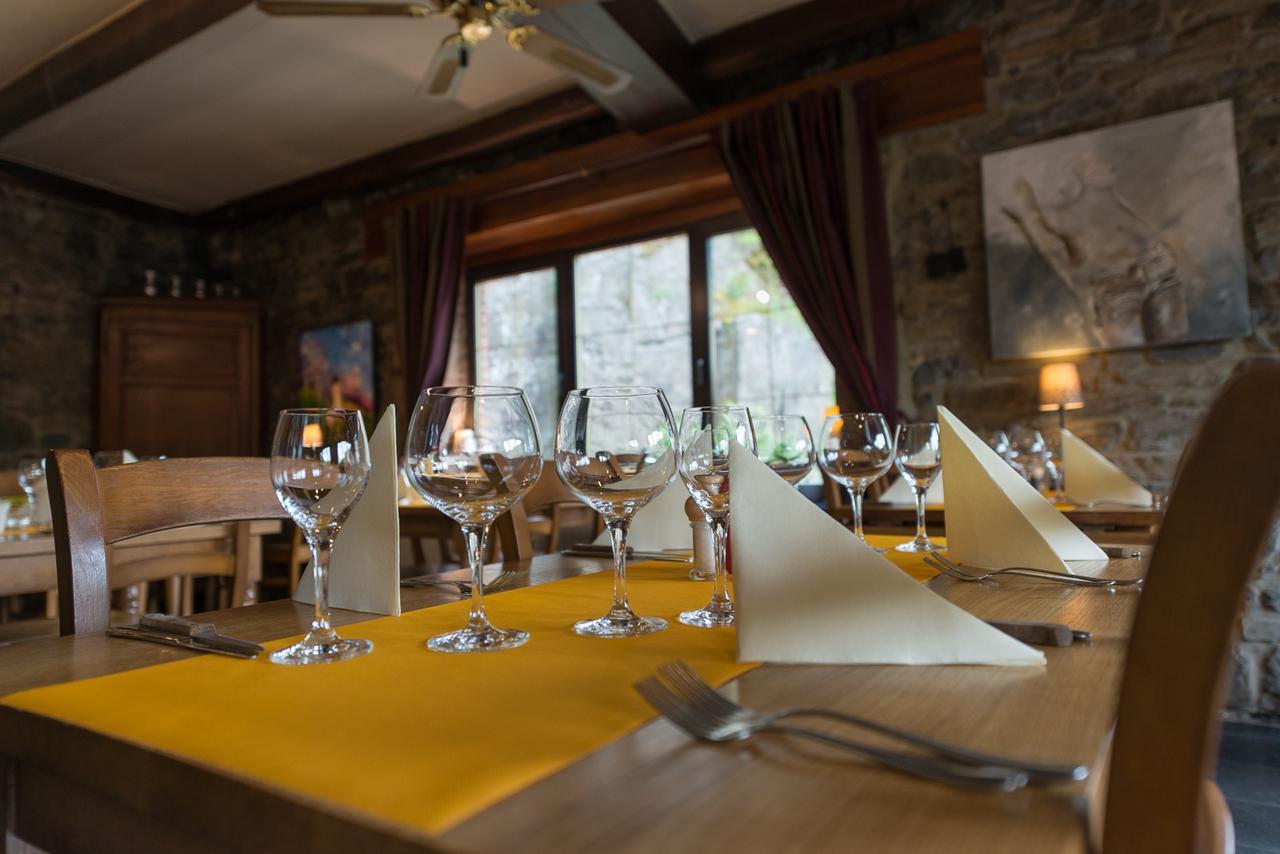 Auberge De La Lesse Celles  Ngoại thất bức ảnh