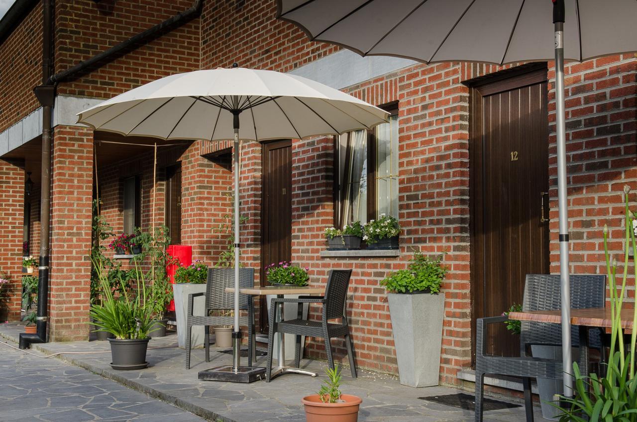 Auberge De La Lesse Celles  Ngoại thất bức ảnh